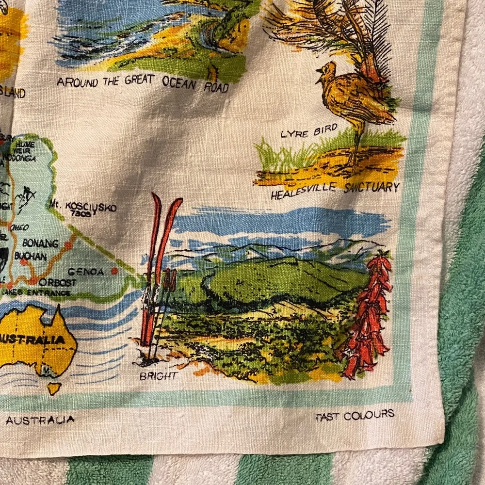 Vintage Victoria Australia Souvenir Towel pure linen